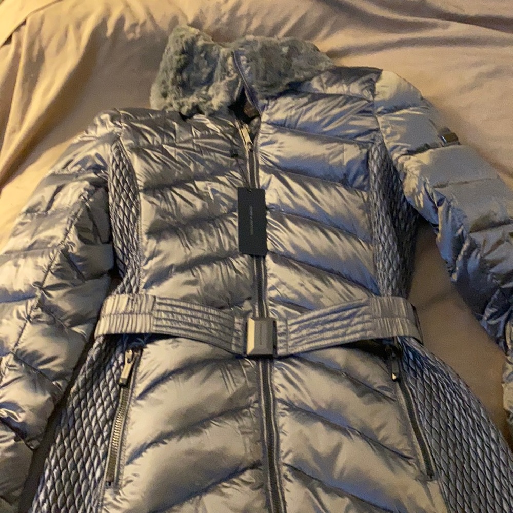 I BCBG Maxzaria winter jacket